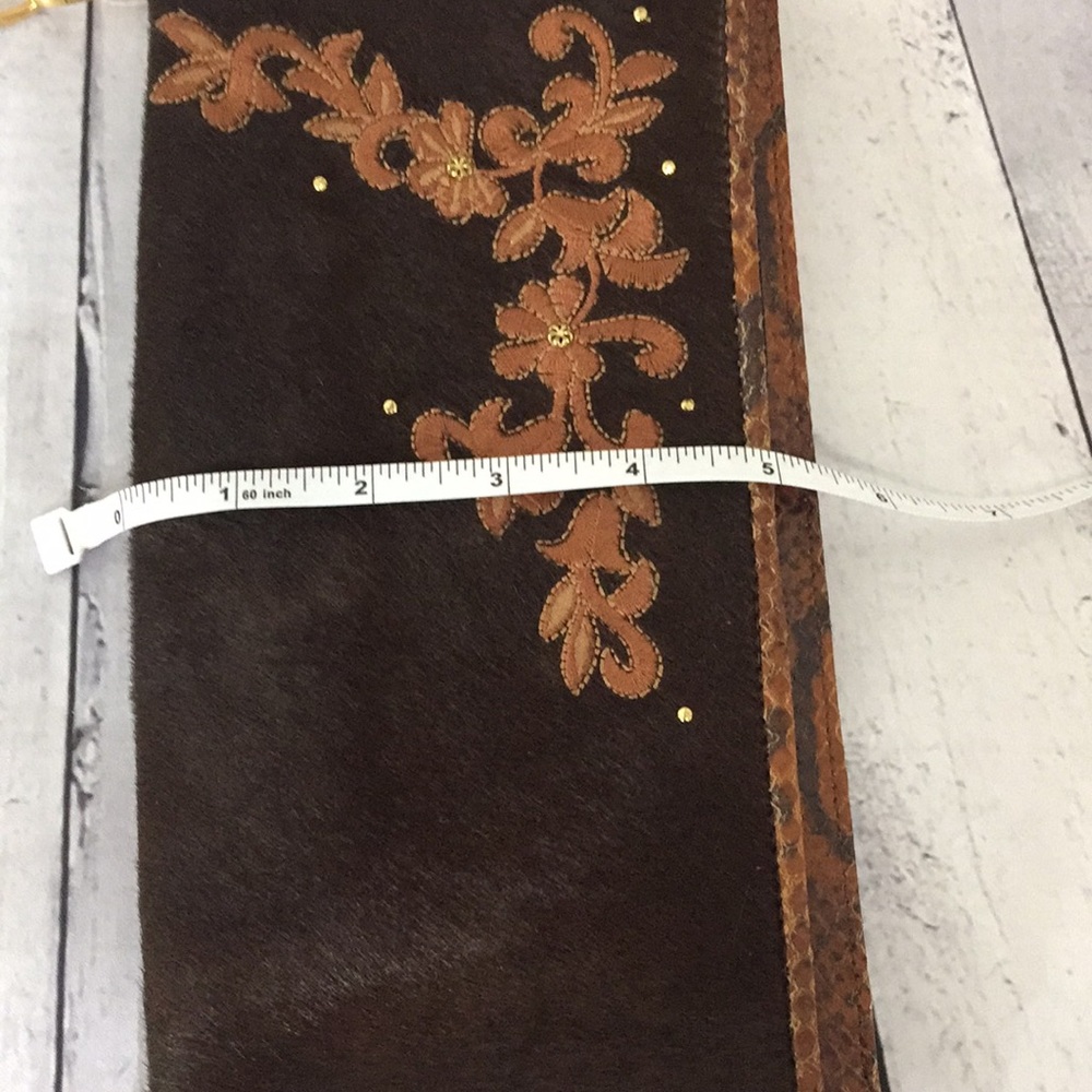 Cache Cowhide Clutch/Purse - Picture 4 of 7